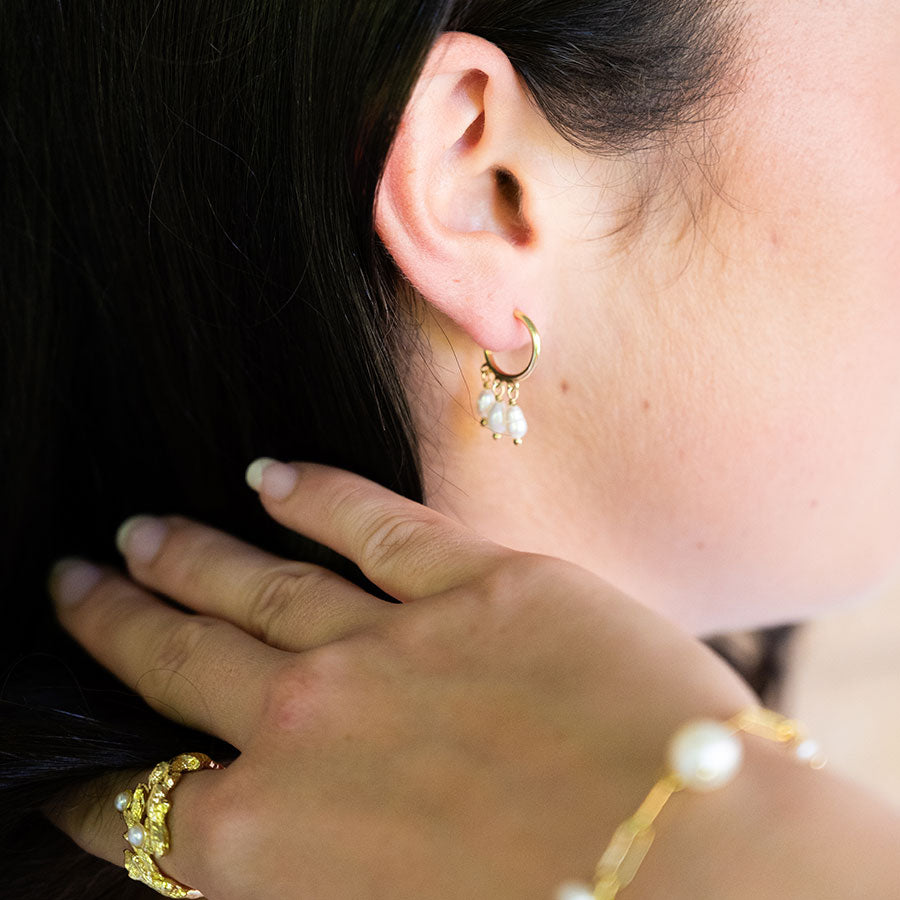 Lustre pearl drop earrings