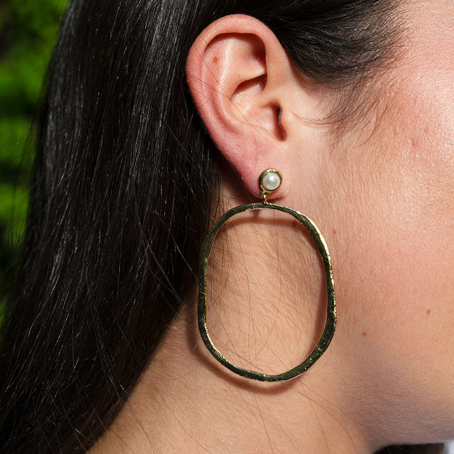 Lunar pearl oval hoop earrings