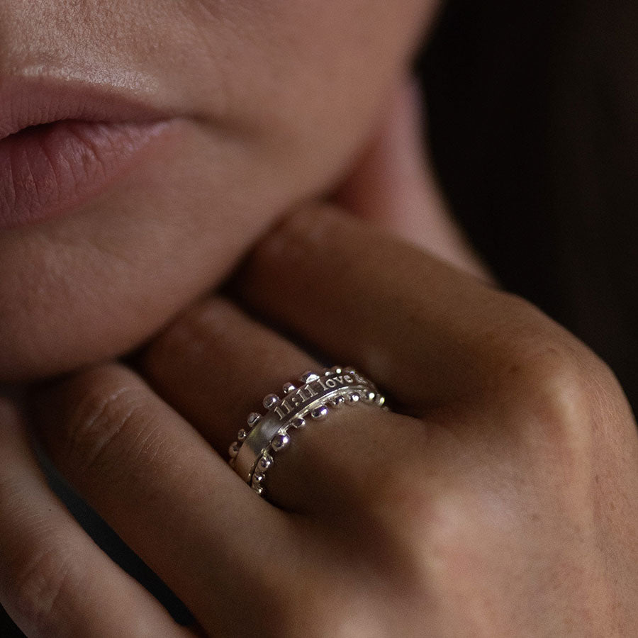 11:11 love & protection spinning ring