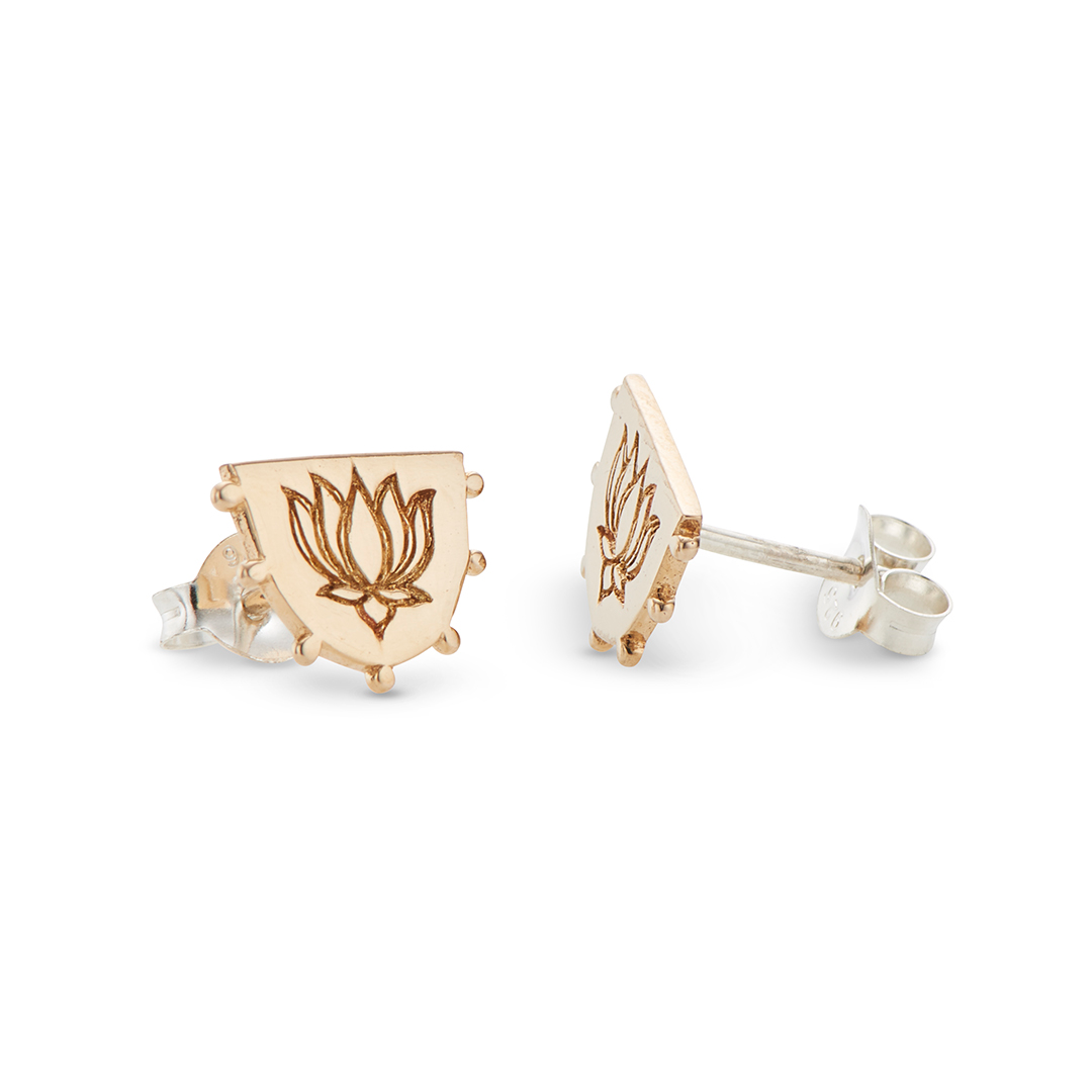 Little lotus stud earrings