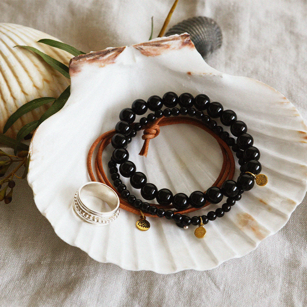 Onyx energy gem bracelet