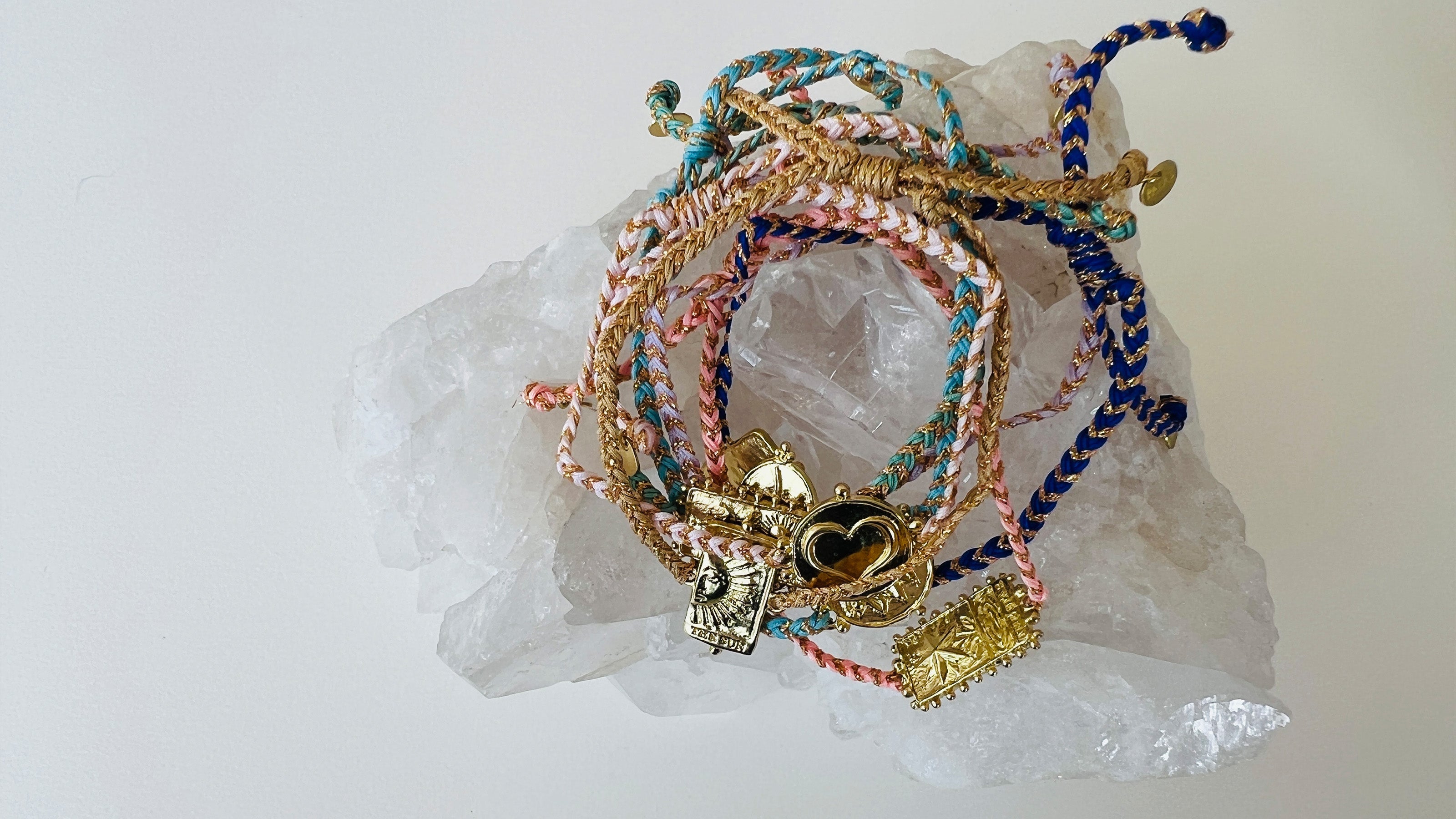 Manifest Collection