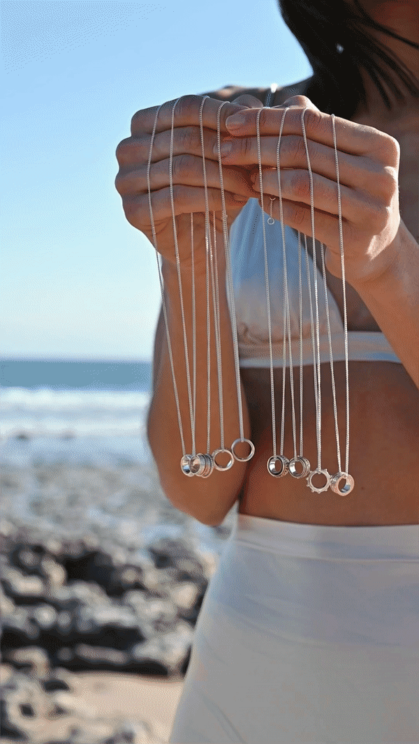 Flow meditation spinning necklace