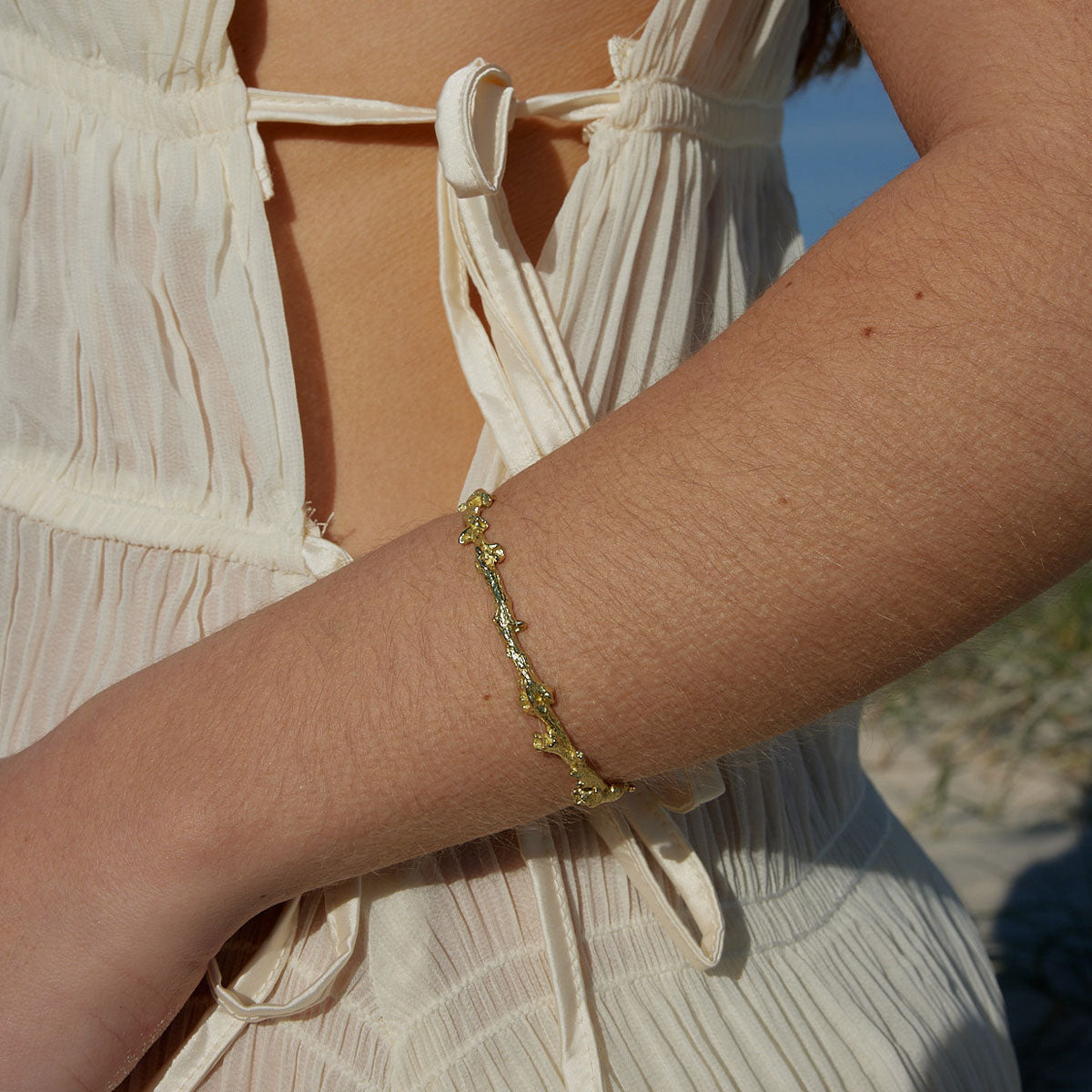 Coral protection bangle (adjustable)